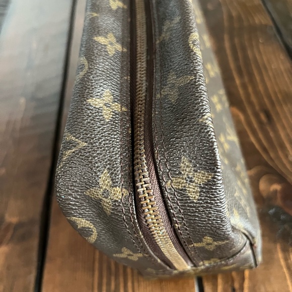 Vintage Louis Vuitton Trousse Toiletry 28 -Pre date code use - Picture 7 of 15